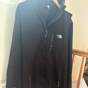 Men’s North Face Wind stopper jacket
